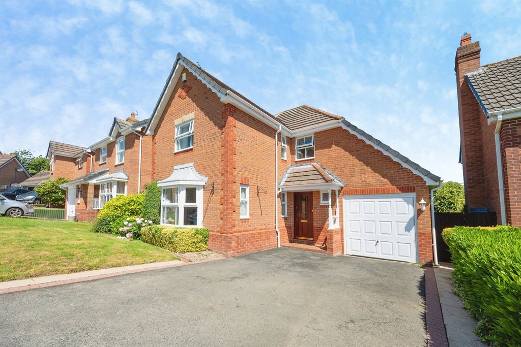 Property photo 1 of 25