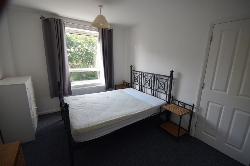 Property photo 2 of 7 Photo 2