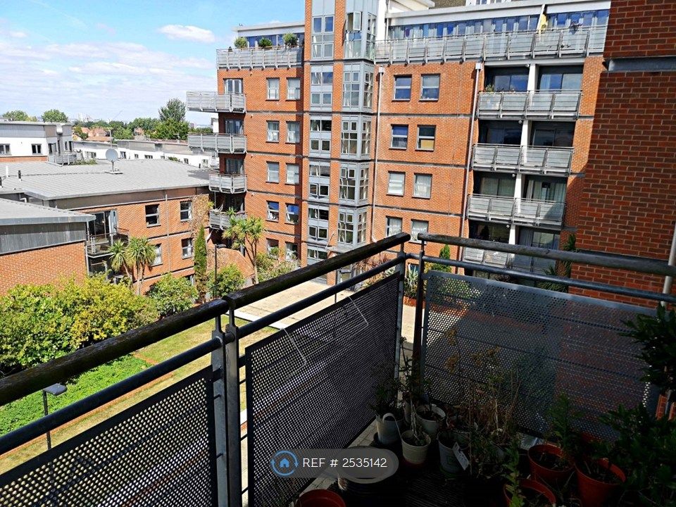 Property photo 1 of 9 Balcony 1