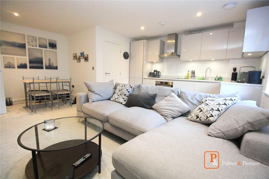 Property photo 3 of 9 Picture No. 05