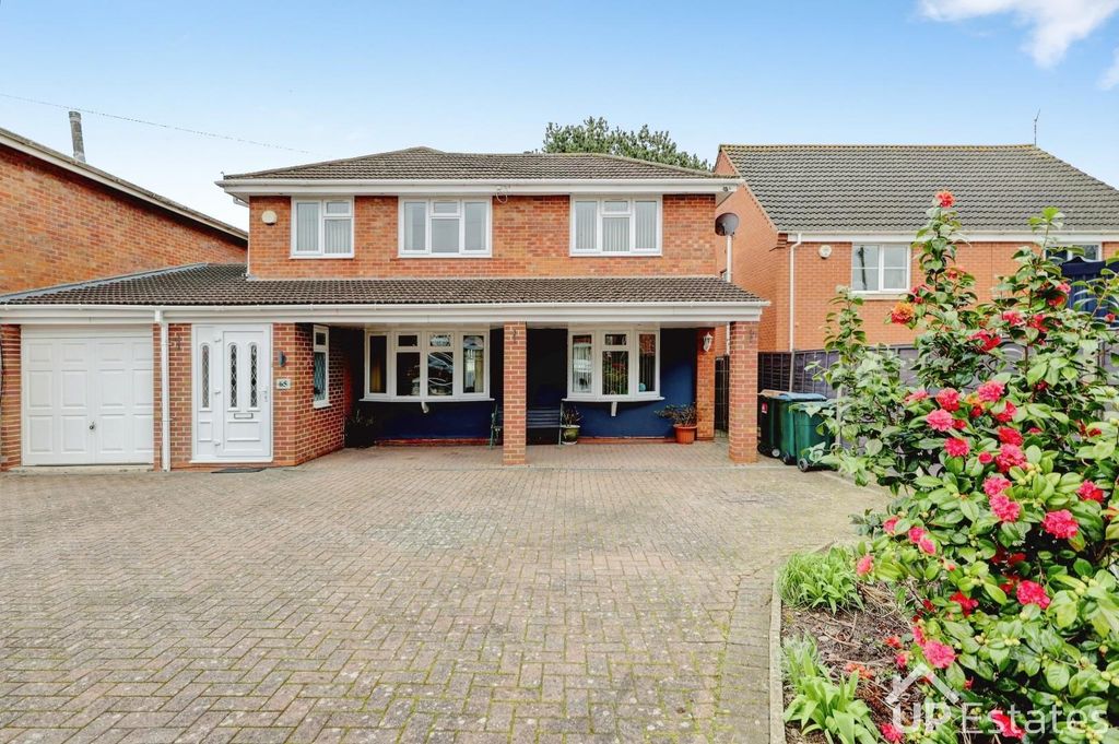 Property photo 1 of 27