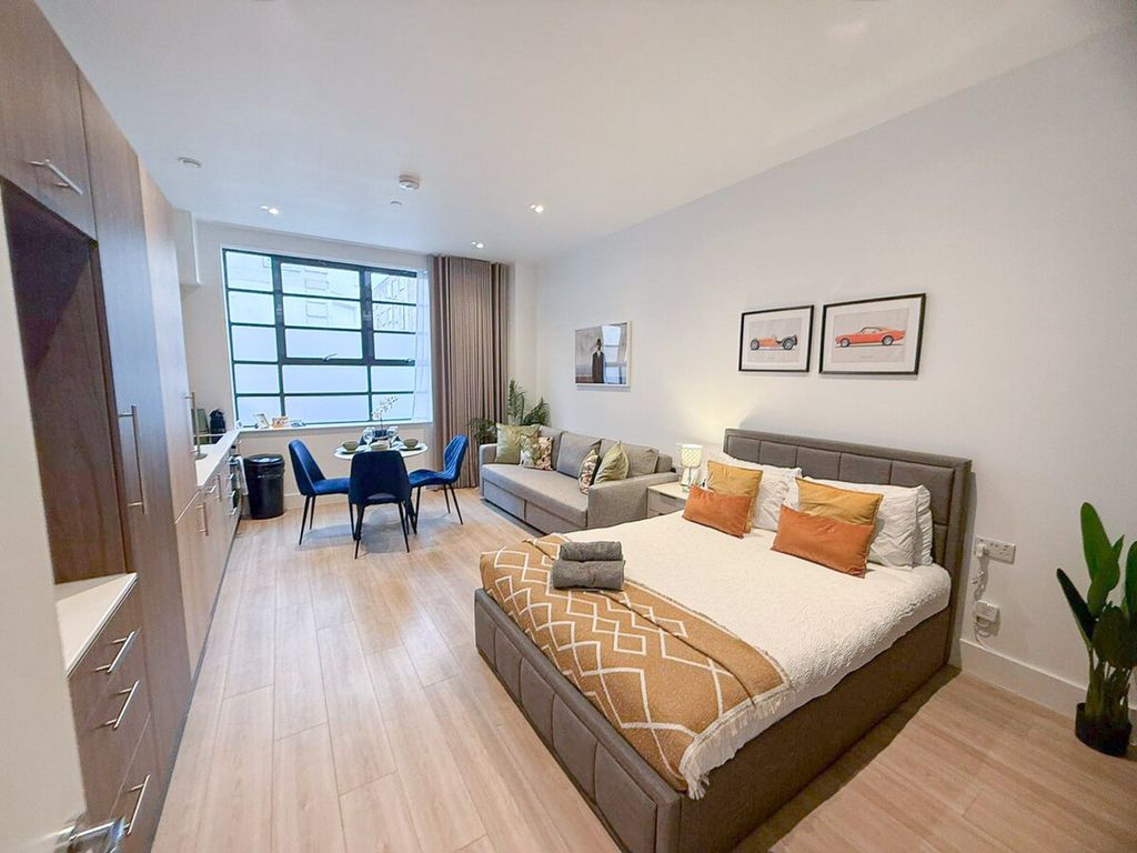 Property photo 1 of 15 Living Room
