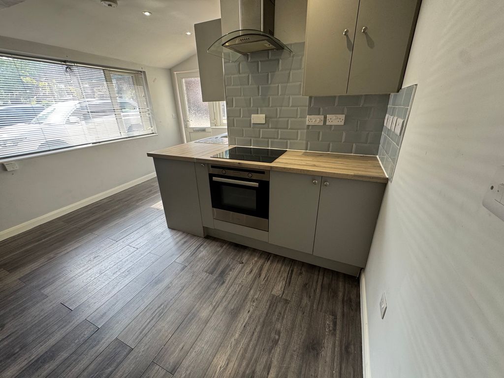 Property photo 2 of 6 Img_1767