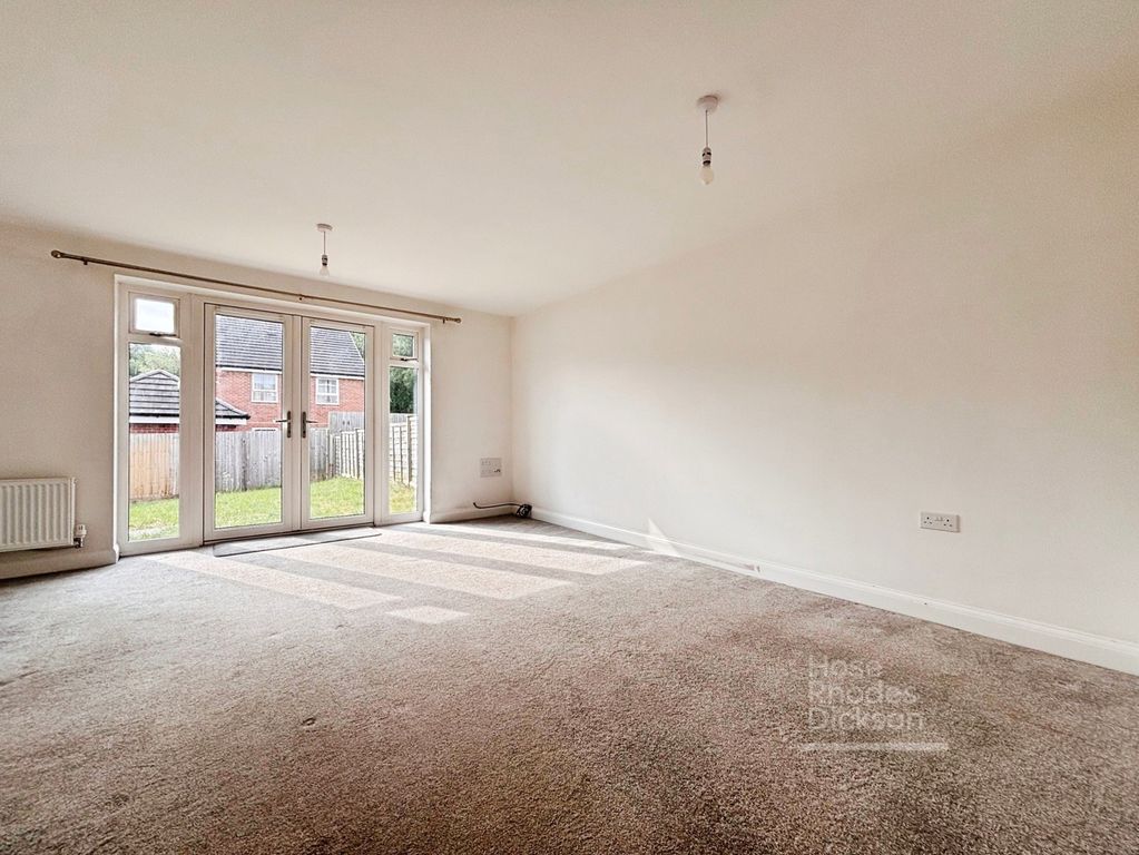 Property photo 3 of 13 Living Room