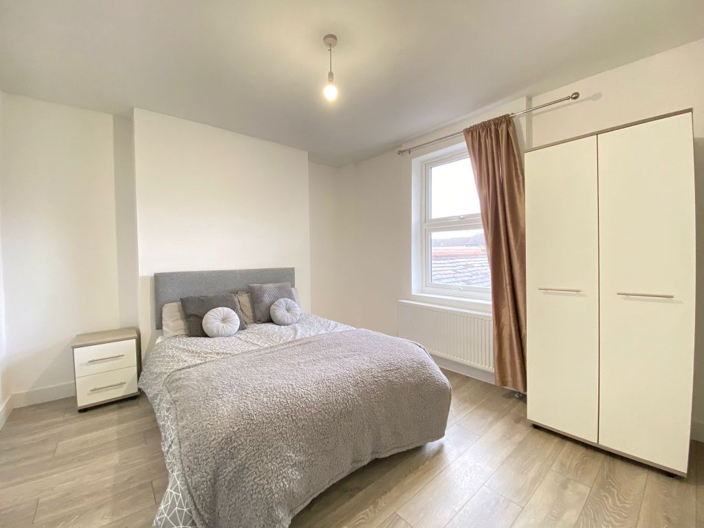 Property photo 2 of 7 Photo