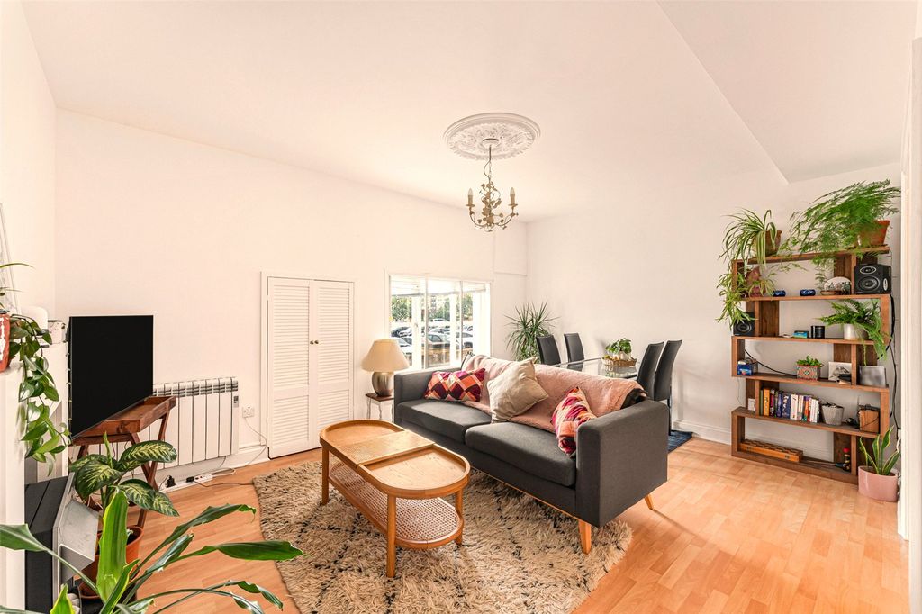 Property photo 1 of 17 Reception Room