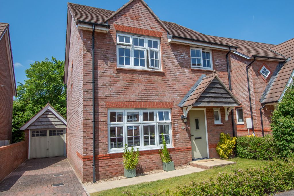 Property photo 1 of 20