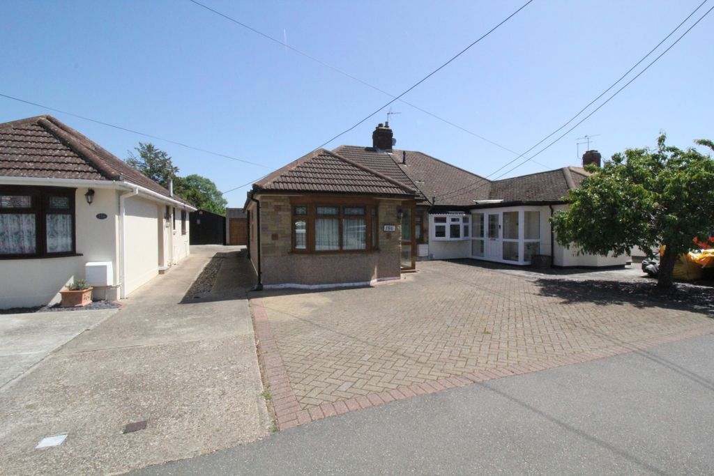 Property photo 1 of 37 Picture No. 08