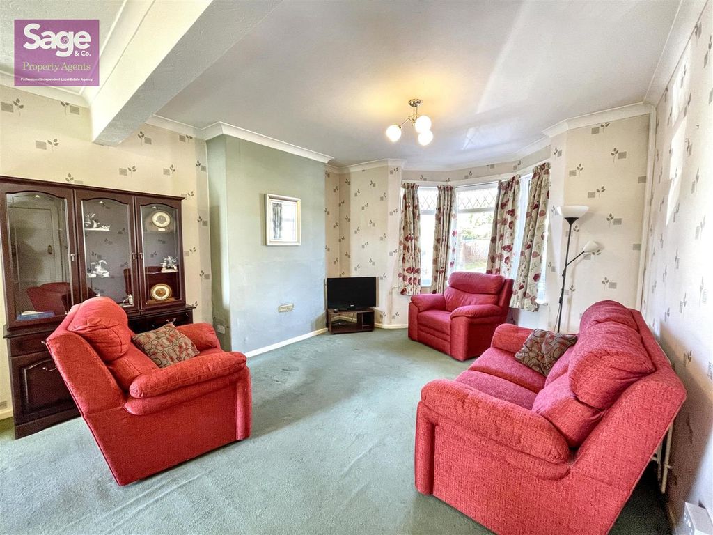 Property photo 2 of 30