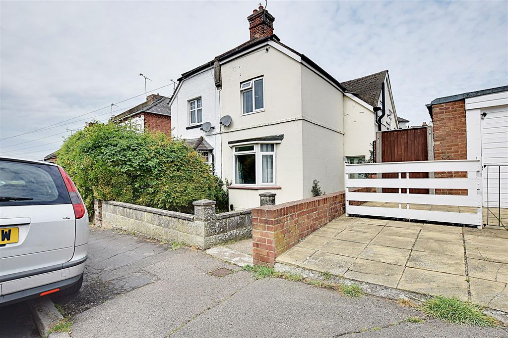 Property photo 1 of 11