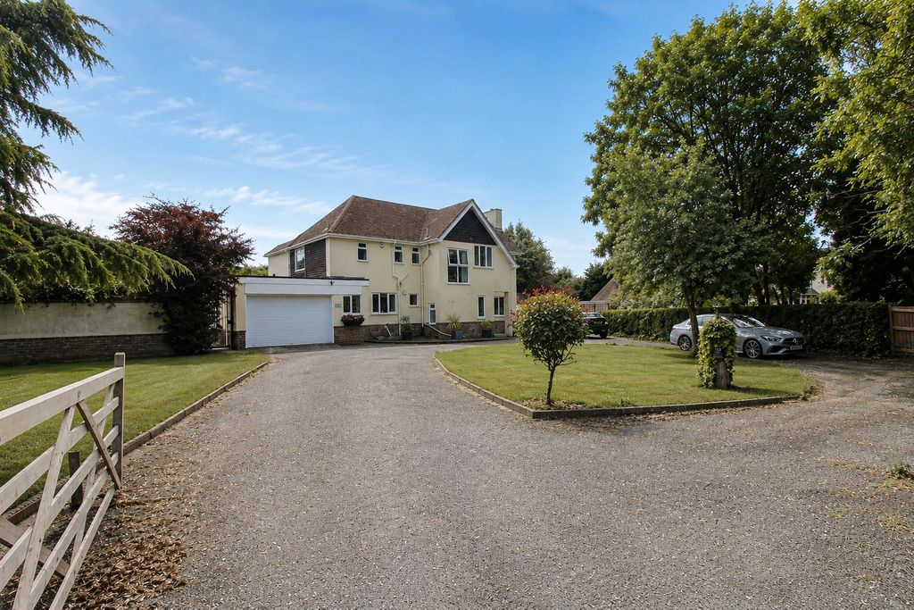Property photo 1 of 24 Picture No. 28