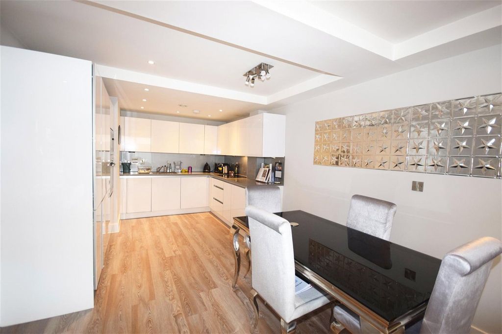 Property photo 3 of 9 Picture No. 02