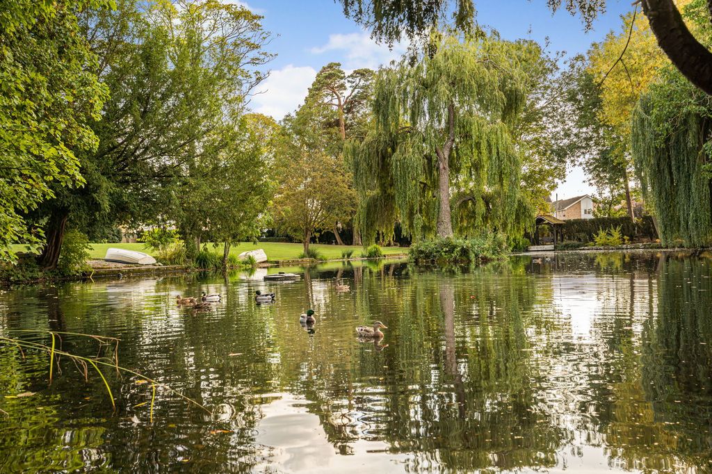 Property photo 3 of 72