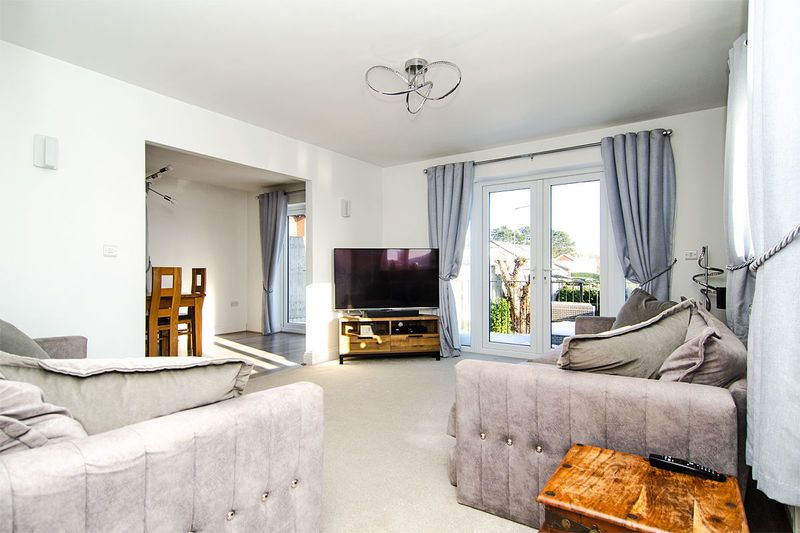 Property photo 3 of 29 Photo 2