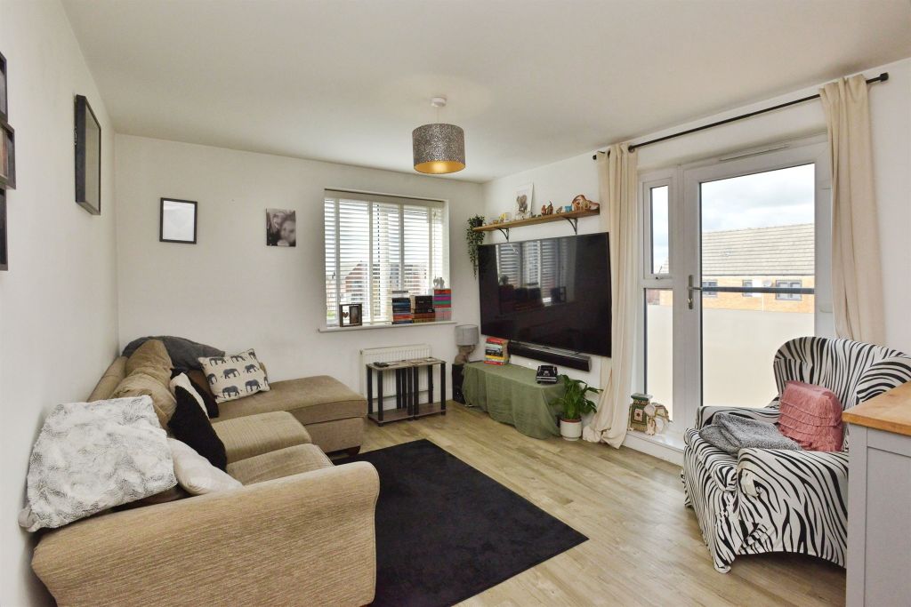 Property photo 2 of 20