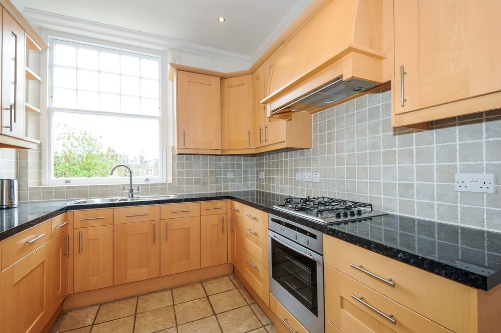 Property photo 2 of 8 Picture No. 07