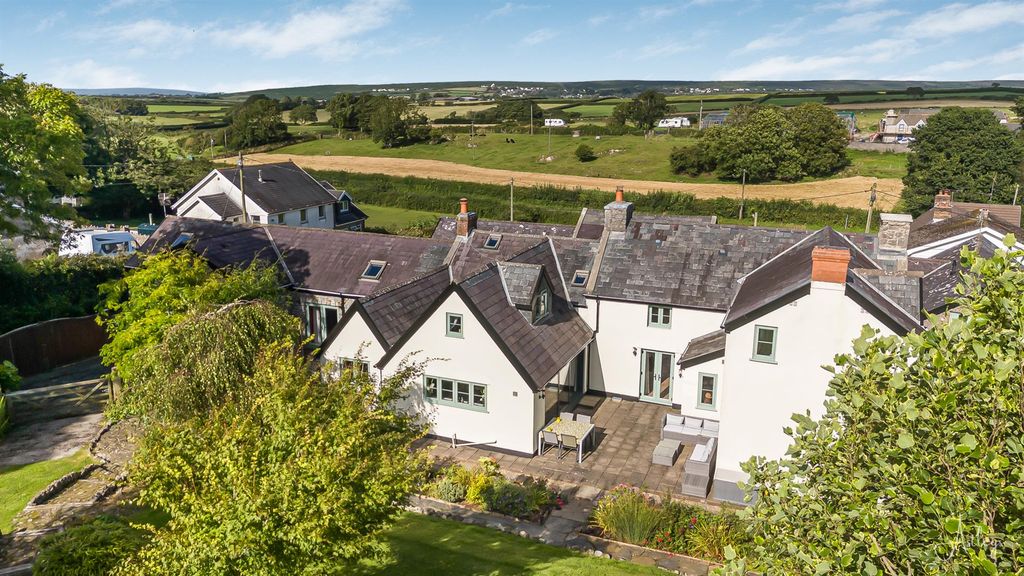 Property photo 2 of 44 Aerial Aspect