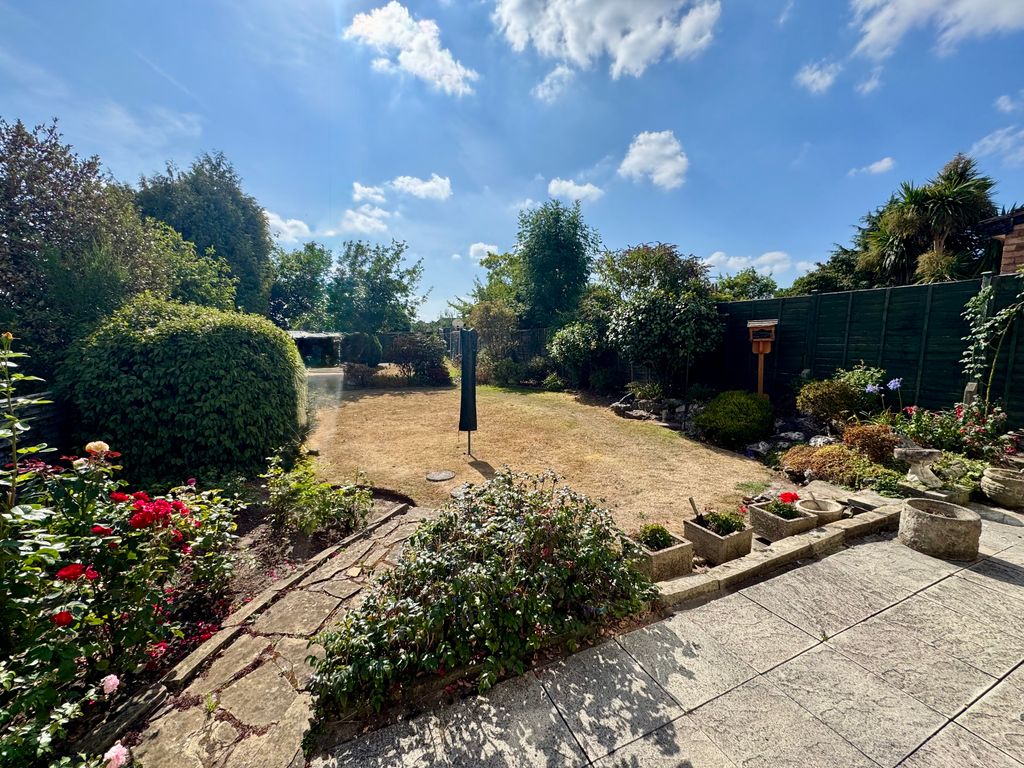 Property photo 2 of 19 Garden And Patio