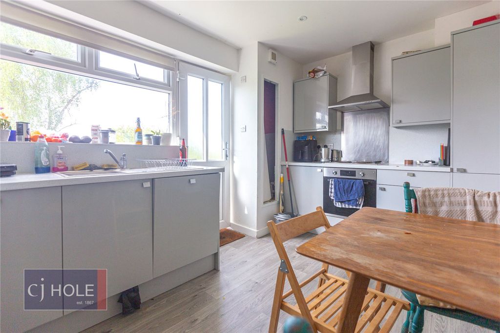 Property photo 1 of 20 Picture No. 18