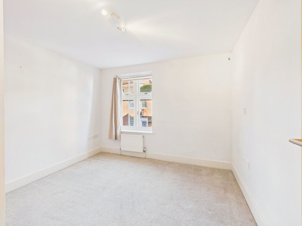 Additional image 7 of 2 bed flat for saleBlackhorse Way, Horsham RH12