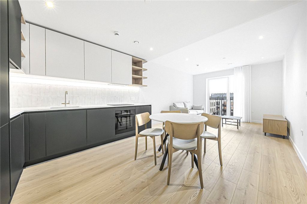 Property photo 1 of 11 Picture No. 12