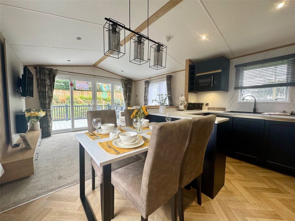 Property photo 3 of 10 Picture No. 03