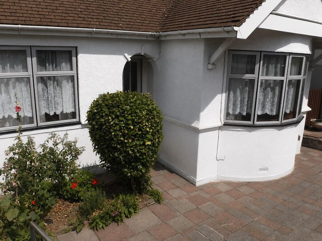 Property photo 1 of 12 Front (Exterior)