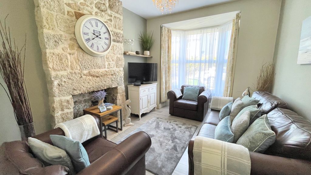 Property photo 2 of 13 Living Room