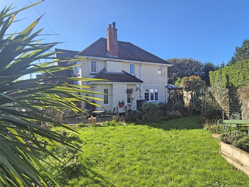 Property photo 2 of 19 Picture No. 03