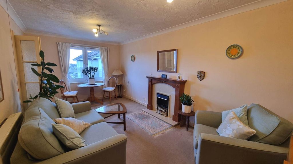 Property photo 3 of 15