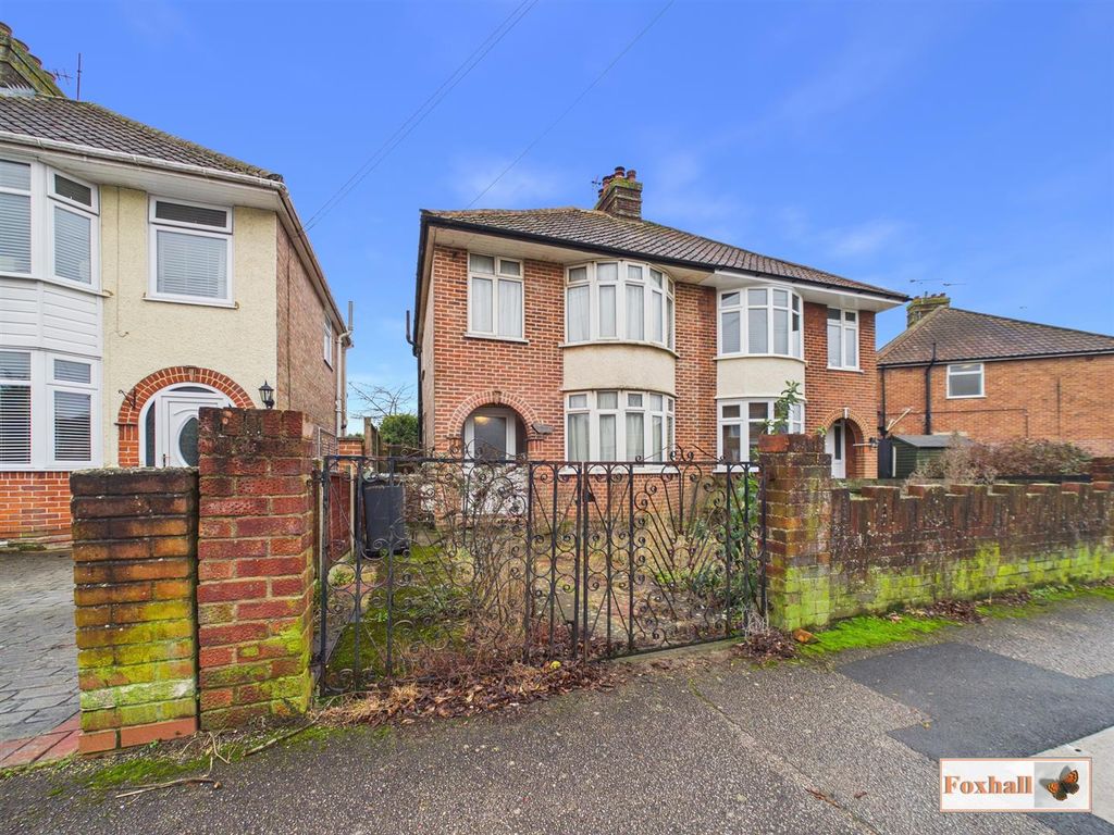 Property photo 1 of 13 Front Garden