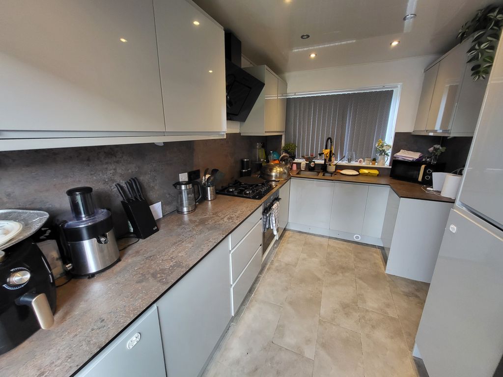 Property photo 3 of 22 Gallery