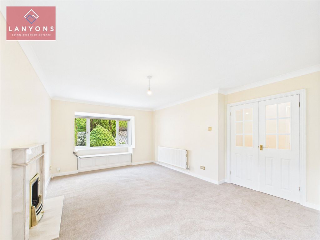Property photo 2 of 35 Picture No. 22