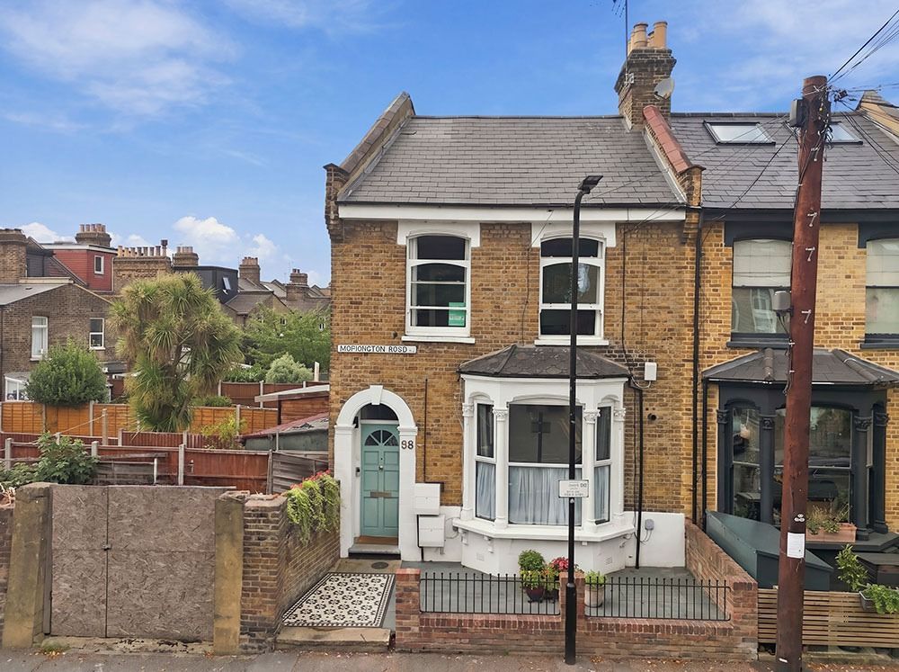 Property photo 1 of 17