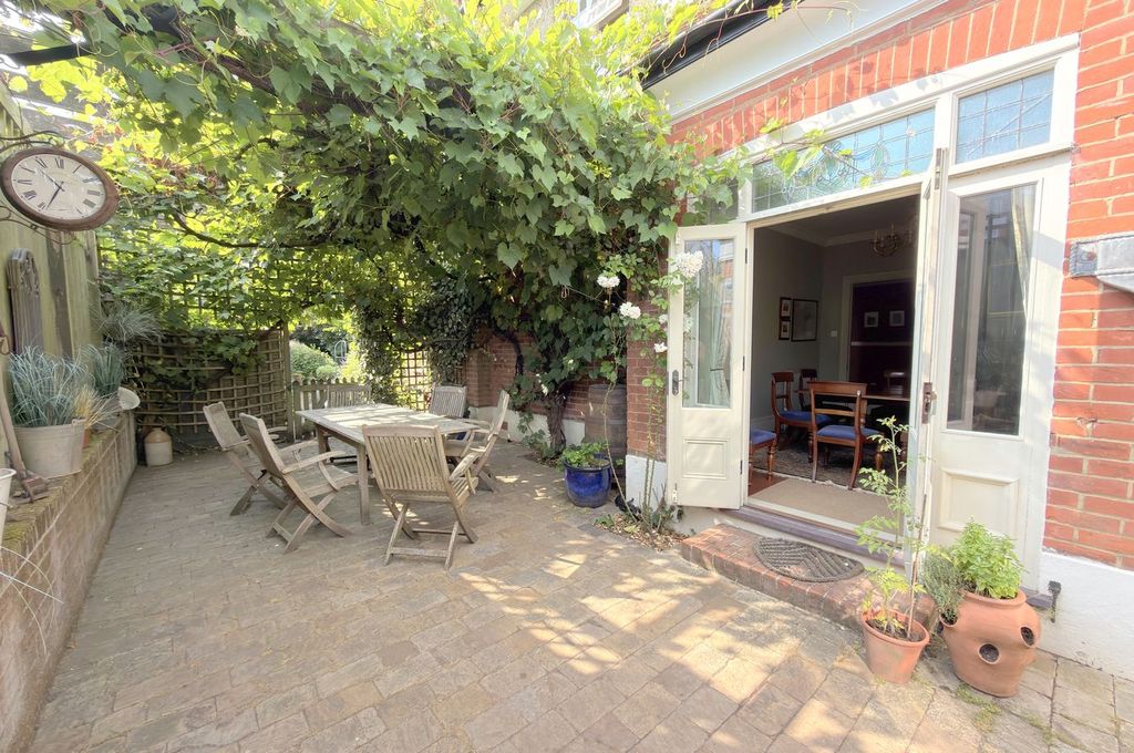 Property photo 3 of 26