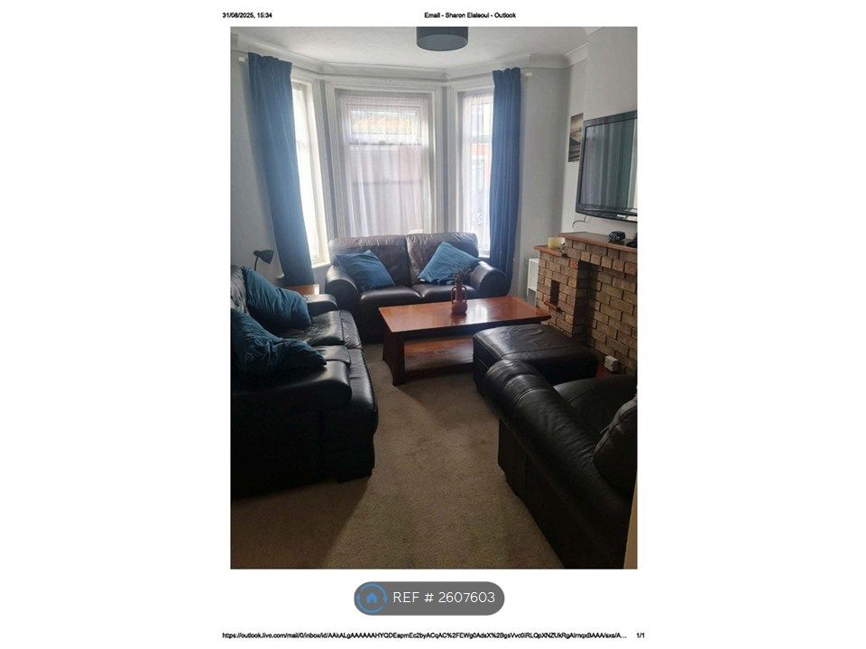 Property photo 1 of 12 Lounge