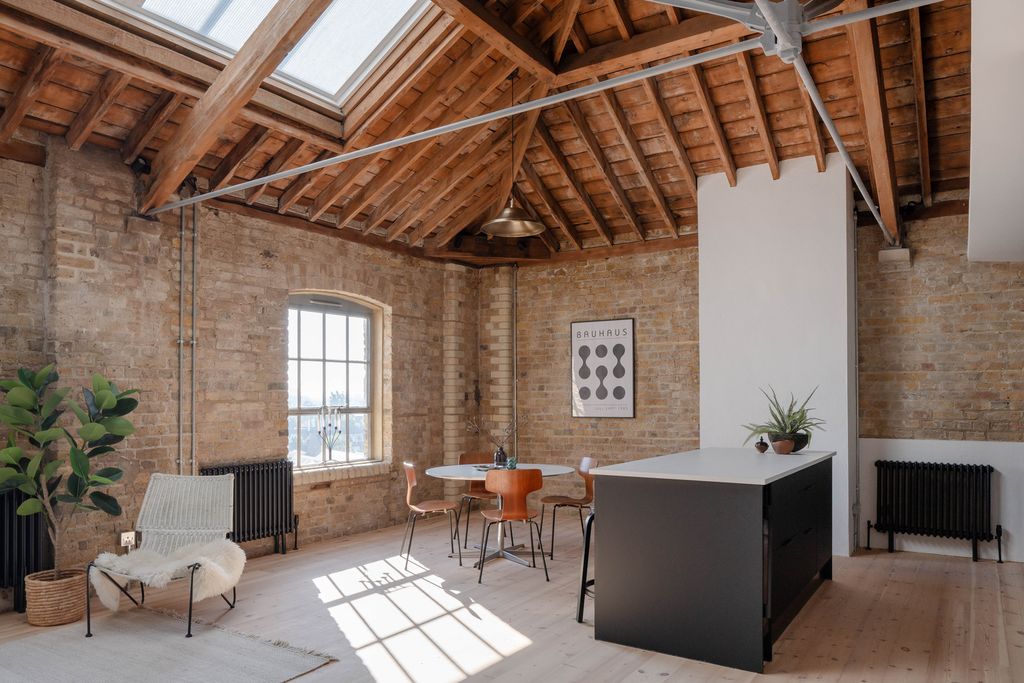 Property photo 1 of 25 313700 - 719 Alaska Buildings, London Se1 - High Res-05370.Jpg