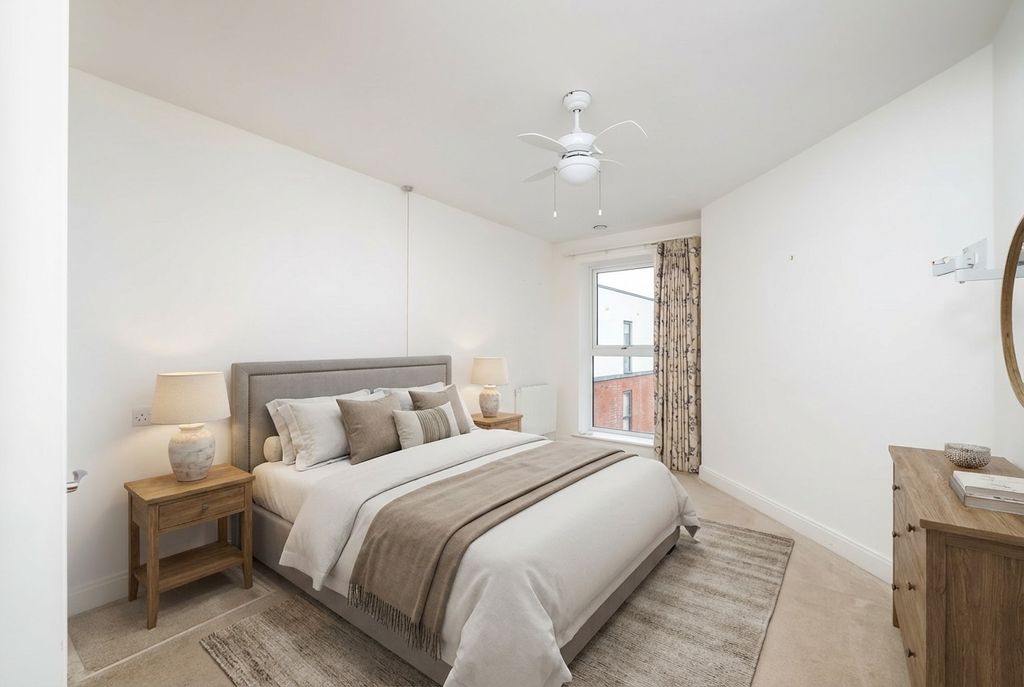 Property photo 3 of 33 4344566