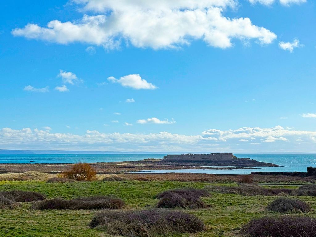 Property photo 2 of 10