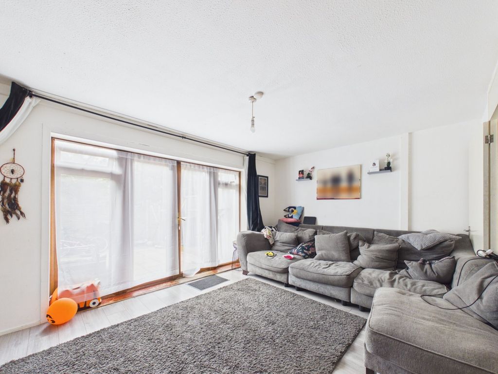 Property photo 2 of 12 Picture No. 05
