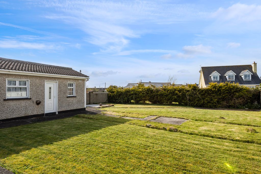 Property photo 3 of 41