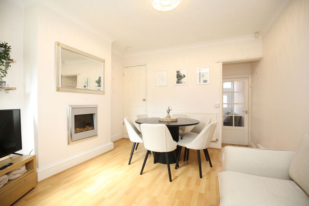 Property photo 3 of 18 Mw-5350