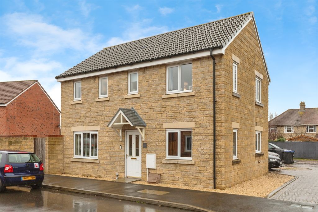 Property photo 1 of 19