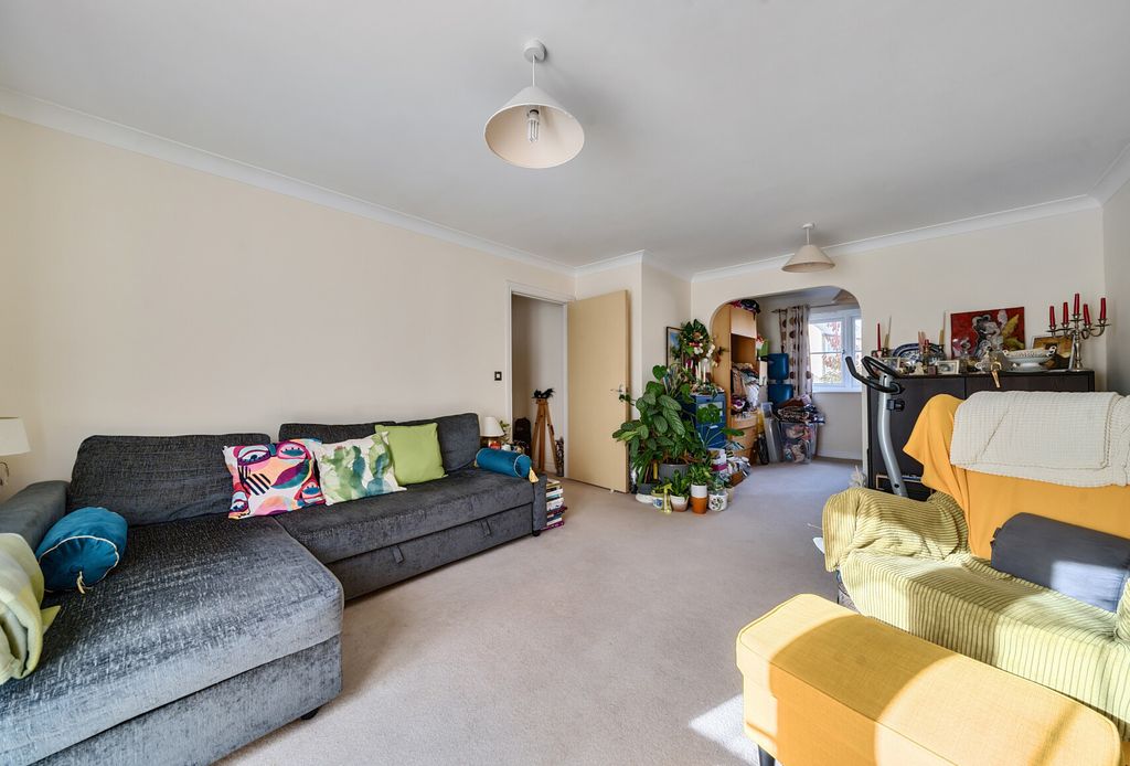 Property photo 1 of 13 1353828-7-68d2Bab...