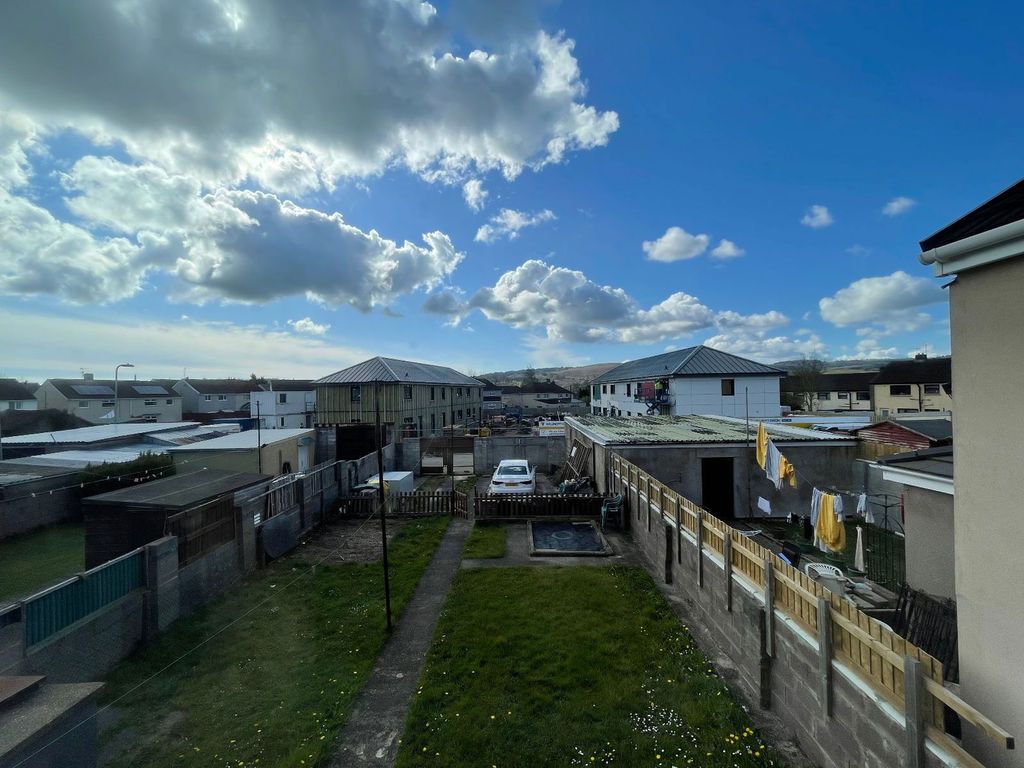 Property photo 2 of 2