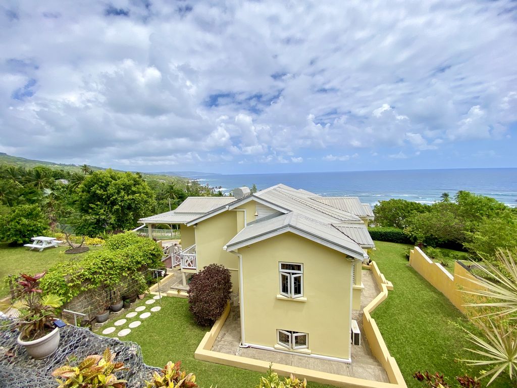 Property photo 1 of 50