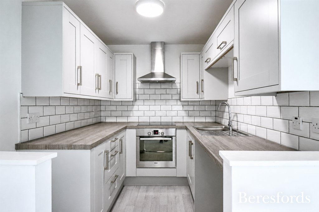 Property photo 3 of 5 Kitchen