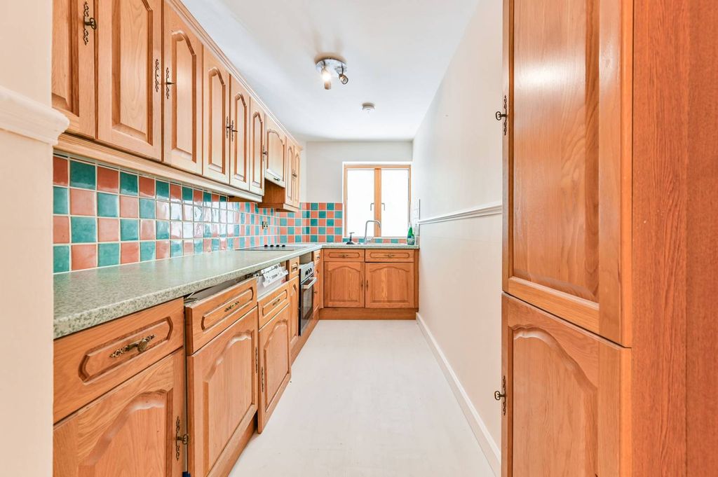 Property photo 3 of 15