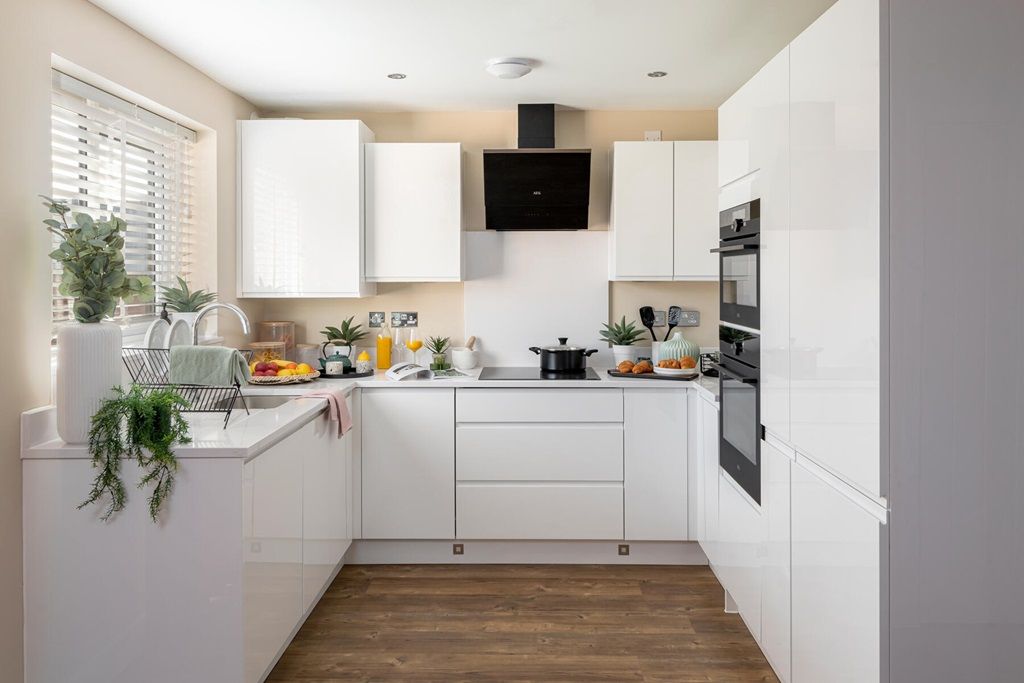 Property photo 1 of 11 Beautifully Designed With Ample Storage