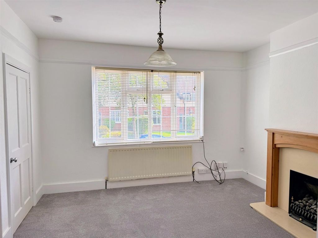 Property photo 2 of 17 Img_2279.Jpg